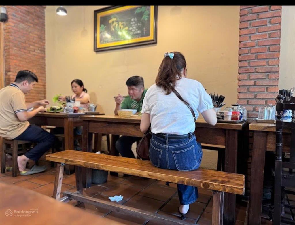 Cho thuê nhà 2 tầng mt đống đa, đoạn kinh doanh sầm uất nhất