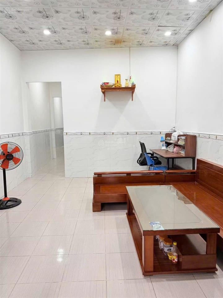 Cần bán nhà c4, kiệt ô tô ngô chân lưu, giá nhỉnh 3 tỷ, hđ nhà cho thuê 6tr/tháng