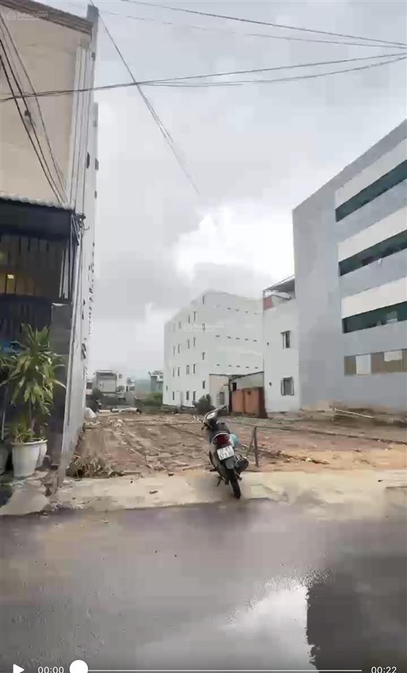 Còn 1 lô  kiệt 7m nguyễn lương bằng giá tận gốc 3 tỷ x nhỏ