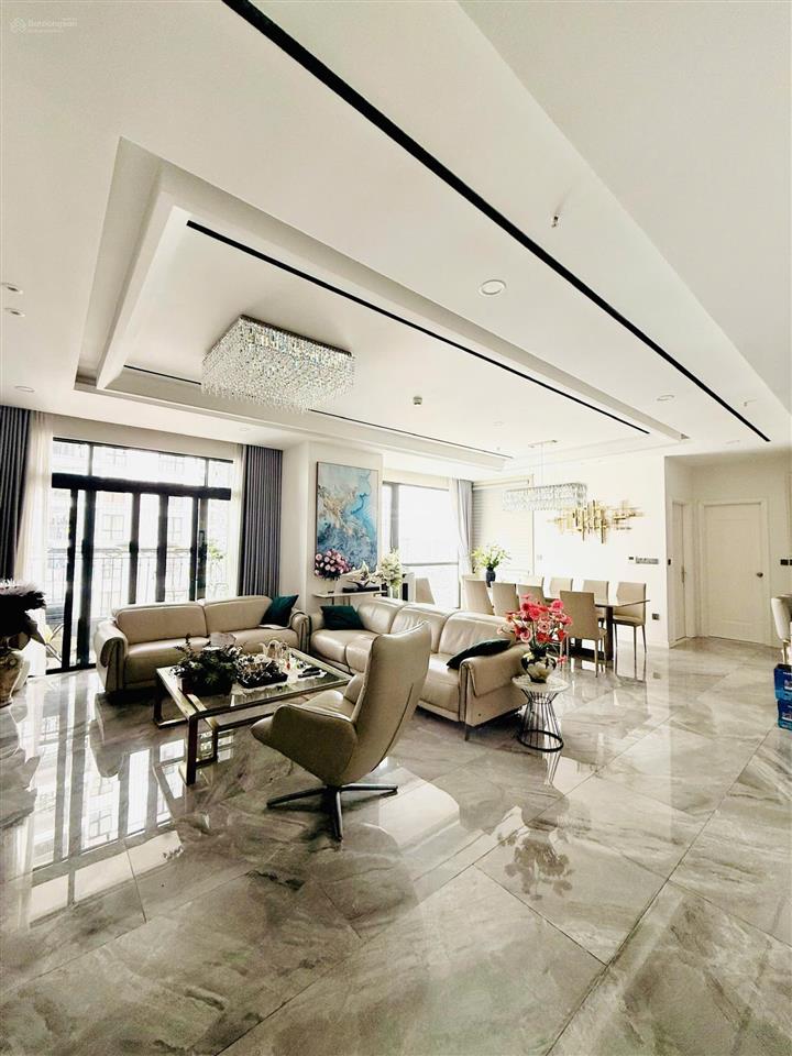 Xem nhà 24/7  bình minh land chuyên bán cc royal city giá tốt thị trường, hỗ trợ vay 80%
