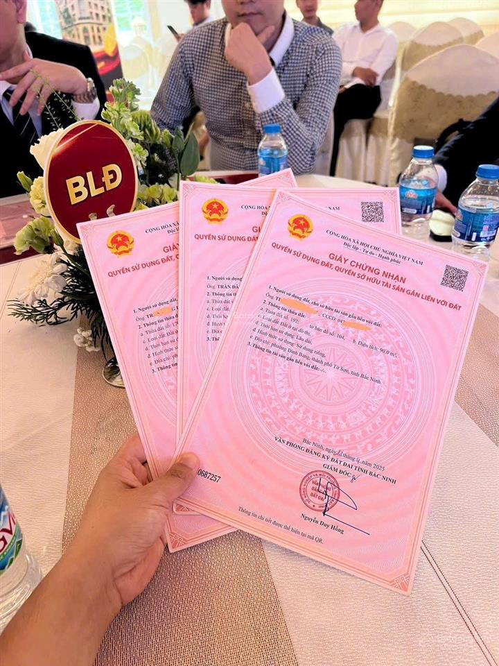 7tỷ000 view trường học giá cực rẻ thời điểm này, đón sóng vinhome yên thường