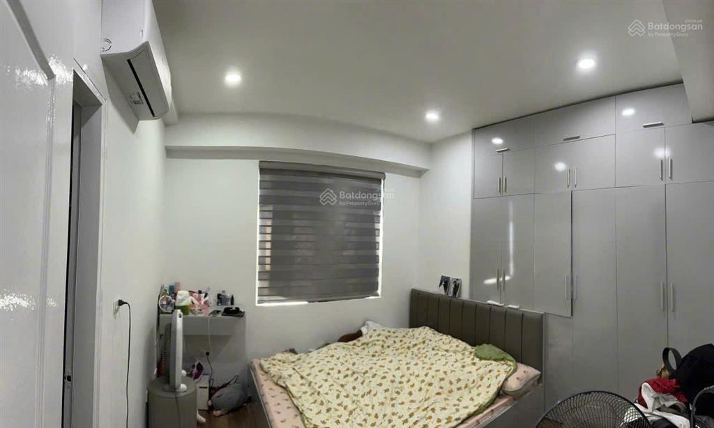 Bán căn hộ 70m2  2 ngủ 2 vs  tòa 19t hộ khẩu kiến hưng hà đông  giá chỉ 3.7x tỷ  full nội thất
