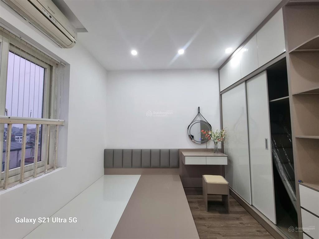 Bán căn hộ 2pn, 2wc, 65m2 tại sdu  143 trần phú  đi lại thuận tiện ngay ga cao tốc văn quán