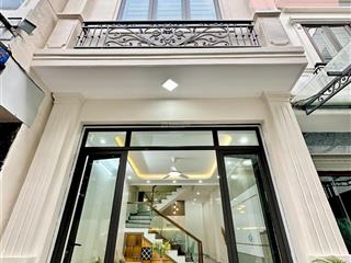 Nhà đẹp 4 tầng xây mới hồ sen  chợ hàng mặt ngõ đẹp cách đường 30m