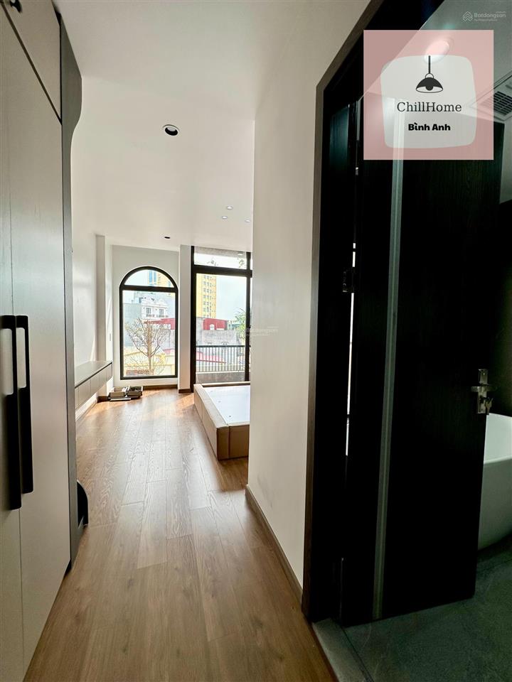 Tuyệt phẩm thiết kế hiện đại 80m2 mặt đường khu lê chân  aeon  thang máy