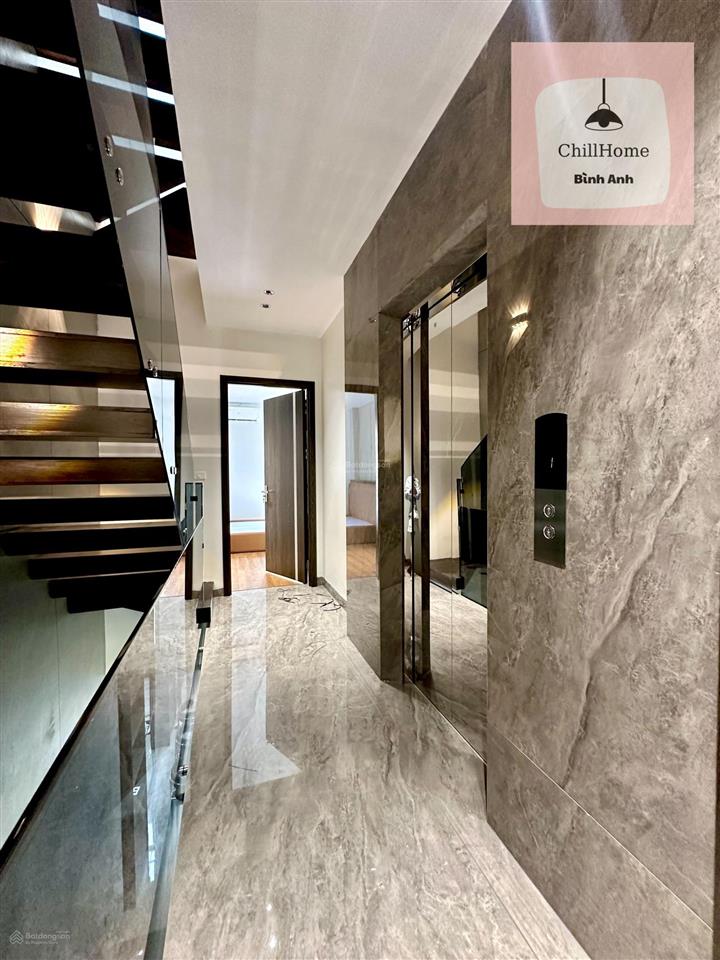 Tuyệt phẩm thiết kế hiện đại 80m2 mặt đường khu lê chân  aeon  thang máy