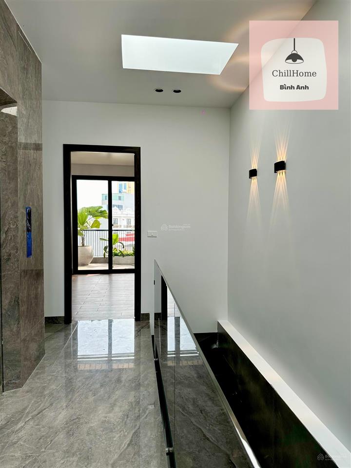 Tuyệt phẩm thiết kế hiện đại 80m2 mặt đường khu lê chân  aeon  thang máy