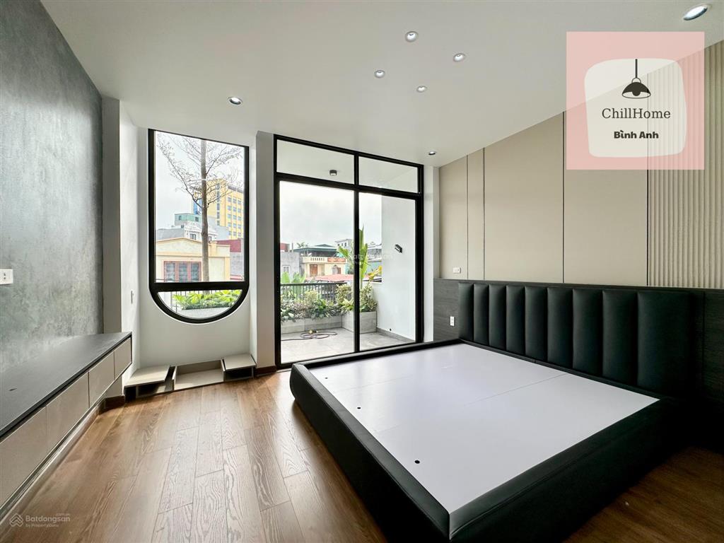 Tuyệt phẩm thiết kế hiện đại 80m2 mặt đường khu lê chân  aeon  thang máy