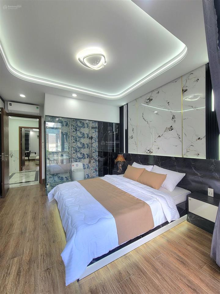 Hơn 6 tỷ  4m x 15,5m  5 tầng thang máy  gara ô tô  xe tải đậu cửa
