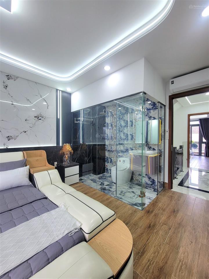 Hơn 6 tỷ  4m x 15,5m  5 tầng thang máy  gara ô tô  xe tải đậu cửa