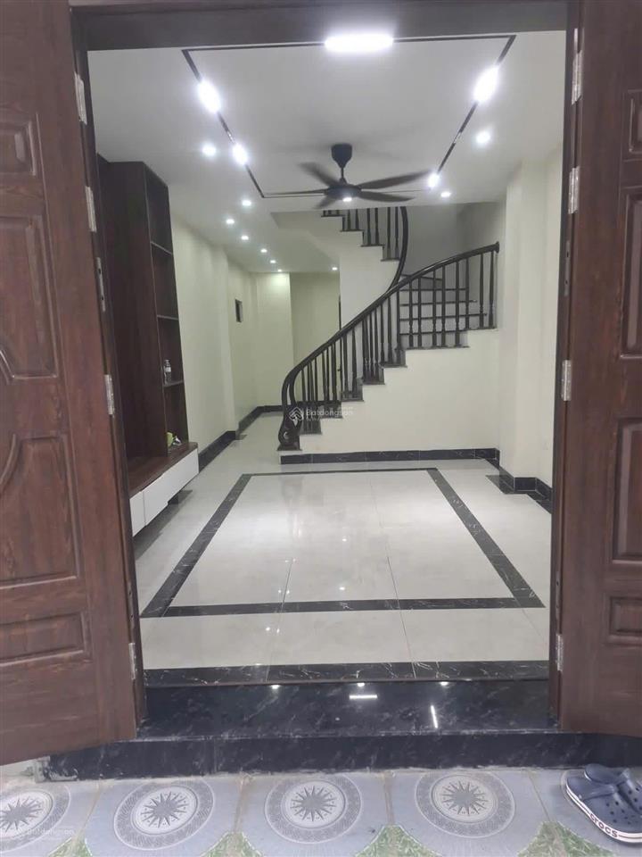 Nhà mới tinh kiêu kỵ  4 tầng  40m2 chưa từng ở