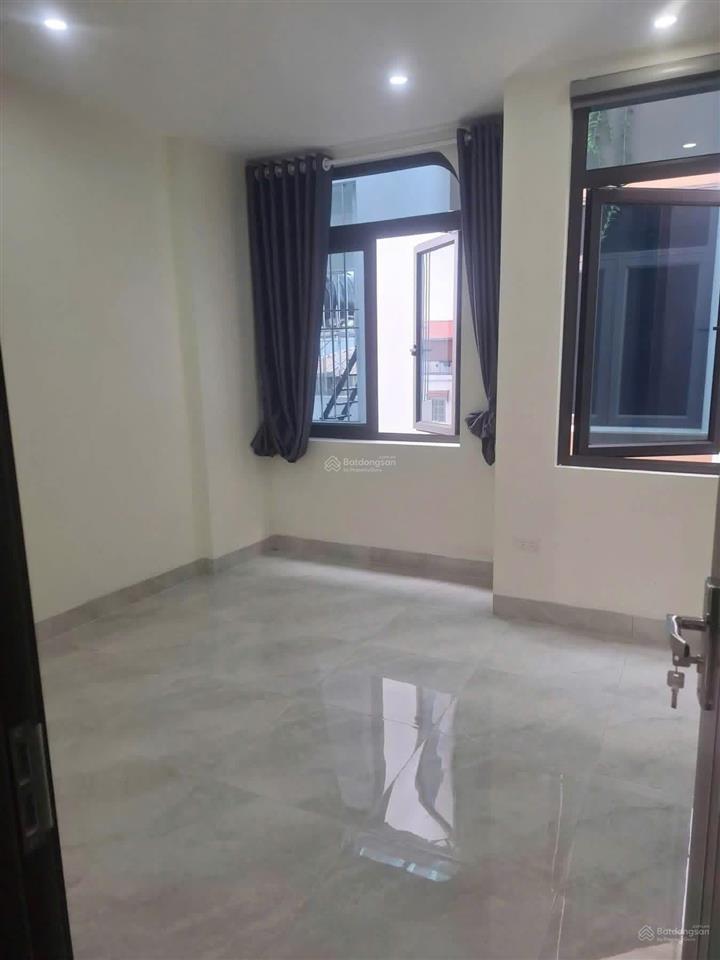 Nhà mới tinh kiêu kỵ  4 tầng  40m2 chưa từng ở
