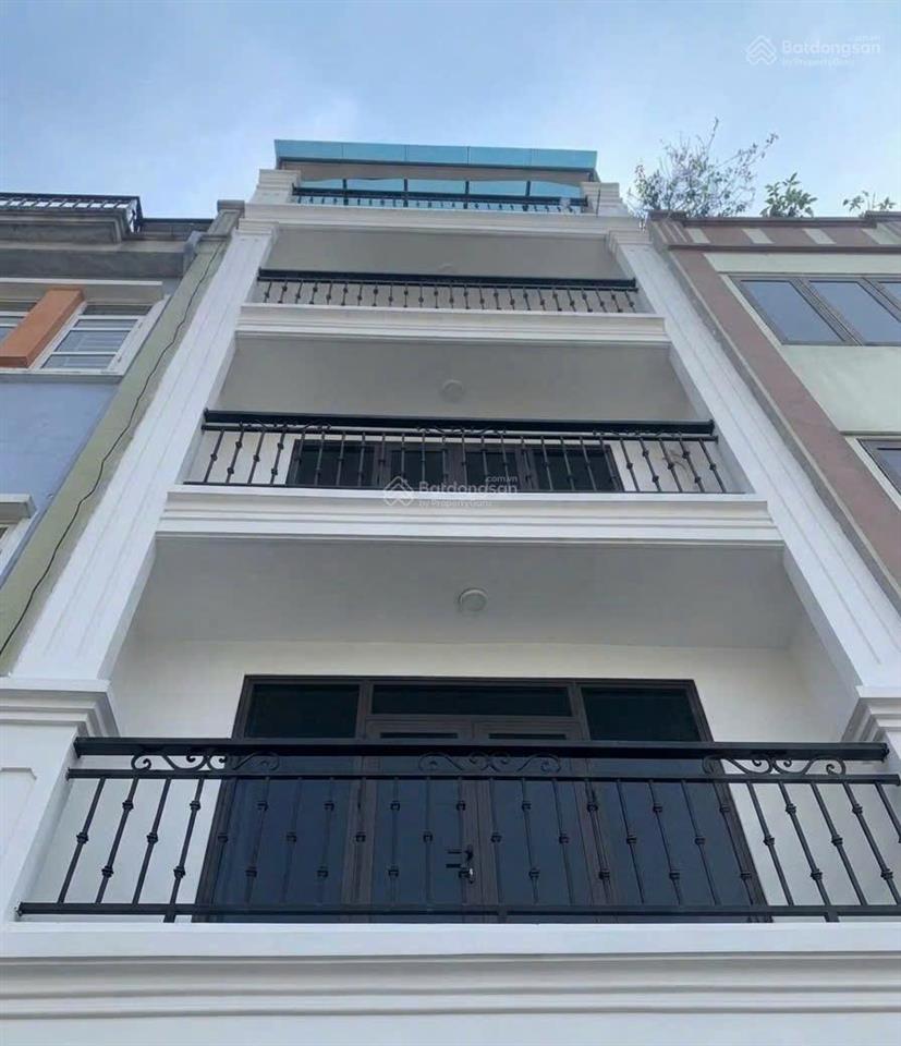 Bán nhà trâu quỳ  đường ô tô tránh  view sân chơi thoáng đẹp