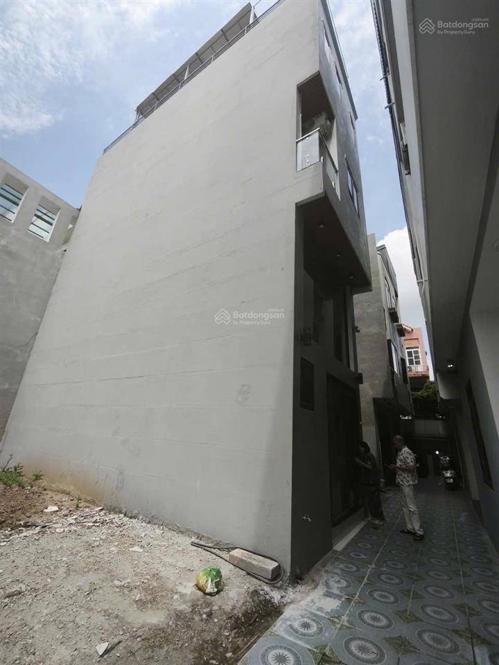 Bán nhà 4 tầng + 1 tum kiêu kỵ dân xây chắc chắc tk hiện đại, full nội thất cạnh vinhomes ocp1