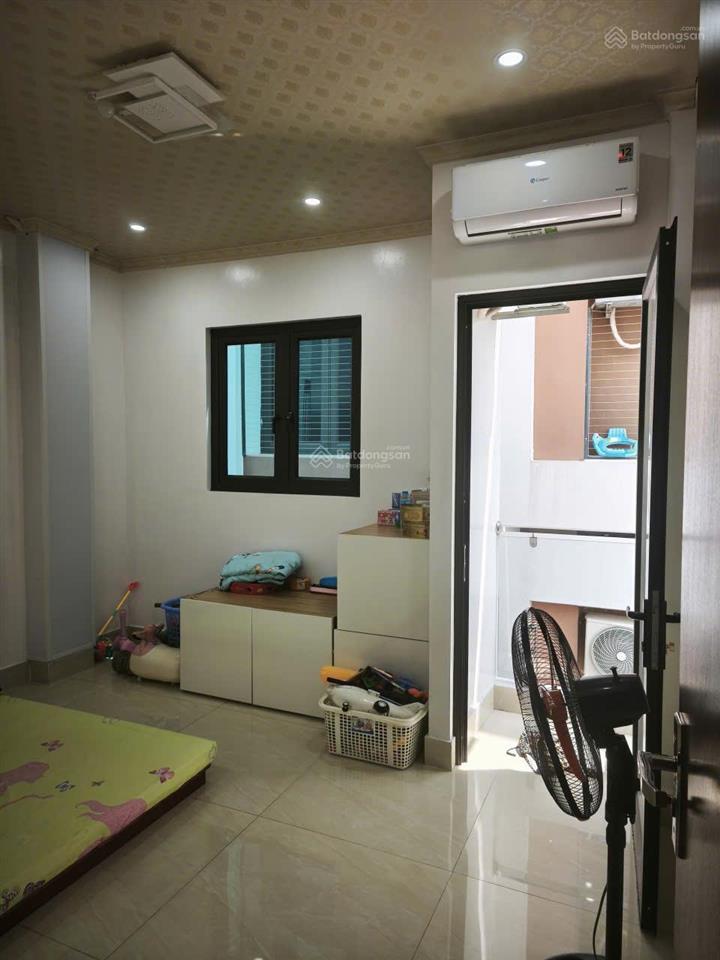 Bán nhà 4 tầng + 1 tum kiêu kỵ dân xây chắc chắc tk hiện đại, full nội thất cạnh vinhomes ocp1