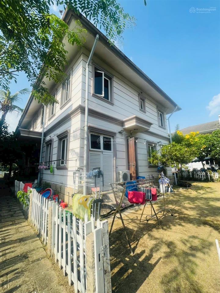 Cho thuê biệt thự jamona home resort hiệp bình phước, gần chợ đầu mối 4pn sân oto full nội thất