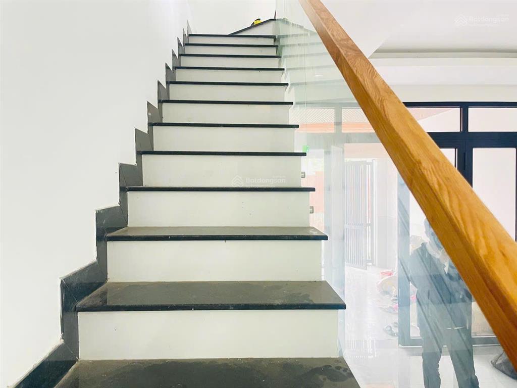 Nhà 2 tầng đường 16 linh đông,đường 6m,cách phạm văn đồng chỉ 500m