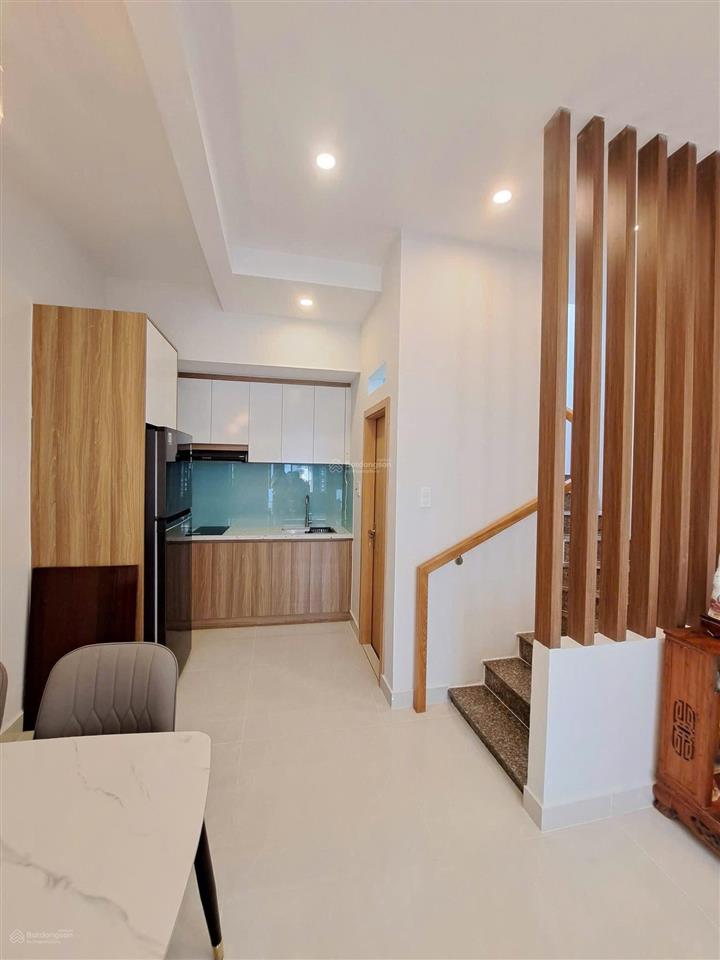 Nhà võ văn ngân, đường 10 p . thủ đức
đường oto 4 chổ vào dc. hẻm thông. sát vincom thủ đức