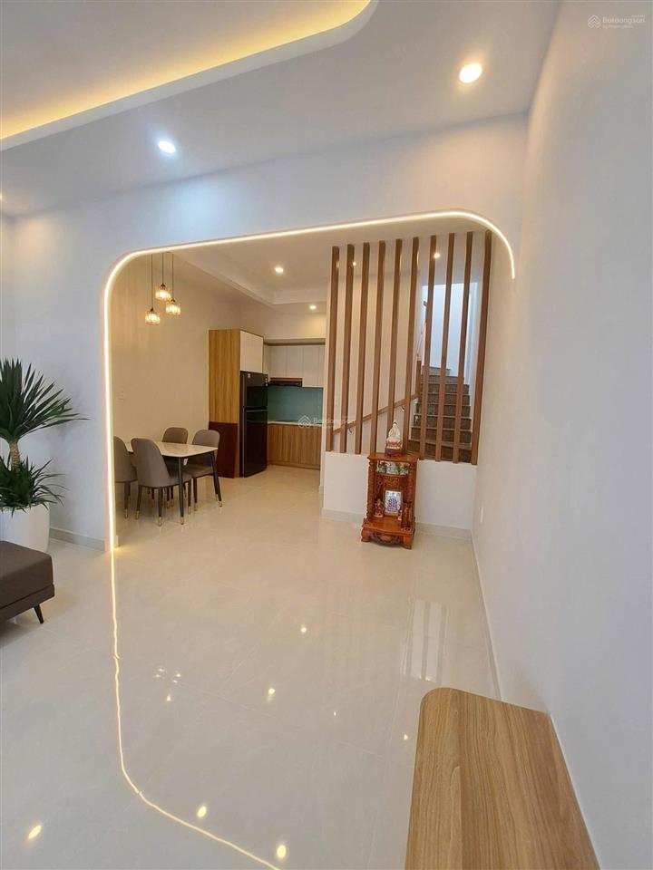 Nhà võ văn ngân, đường 10 p . thủ đức
đường oto 4 chổ vào dc. hẻm thông. sát vincom thủ đức