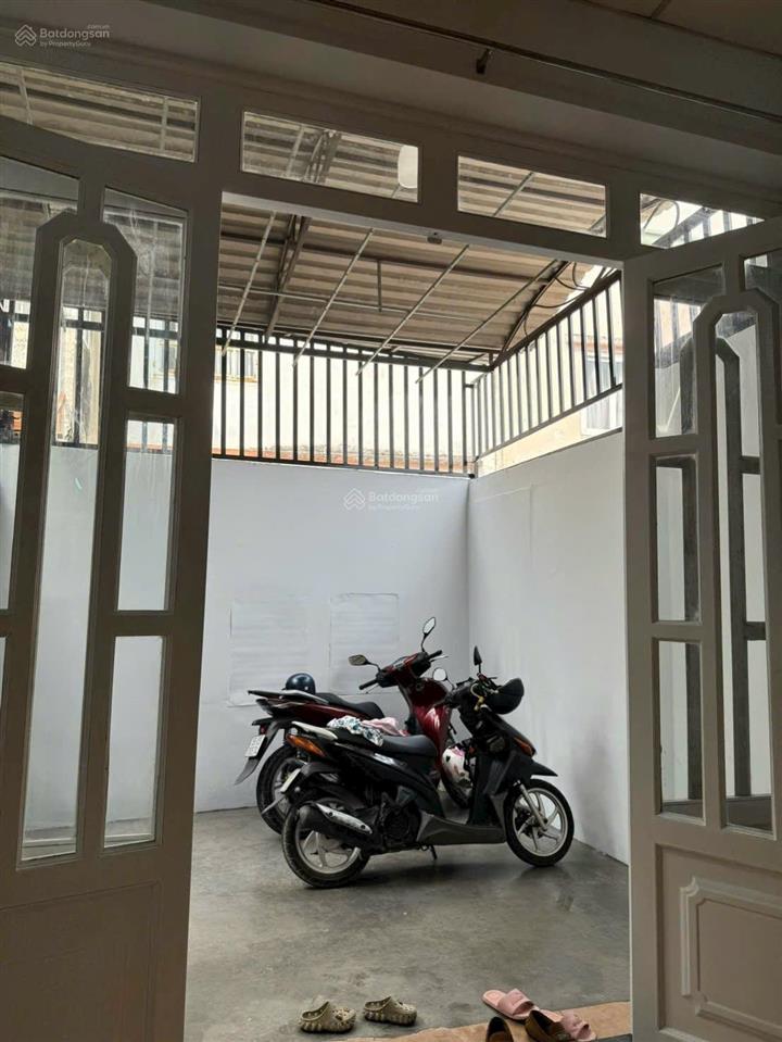 Bán nhà sát chợ hiệp bình,phạm văn đồng,gigamall.dt 4x15 vuông vức, không quy hoạch,sổ hồng riêng