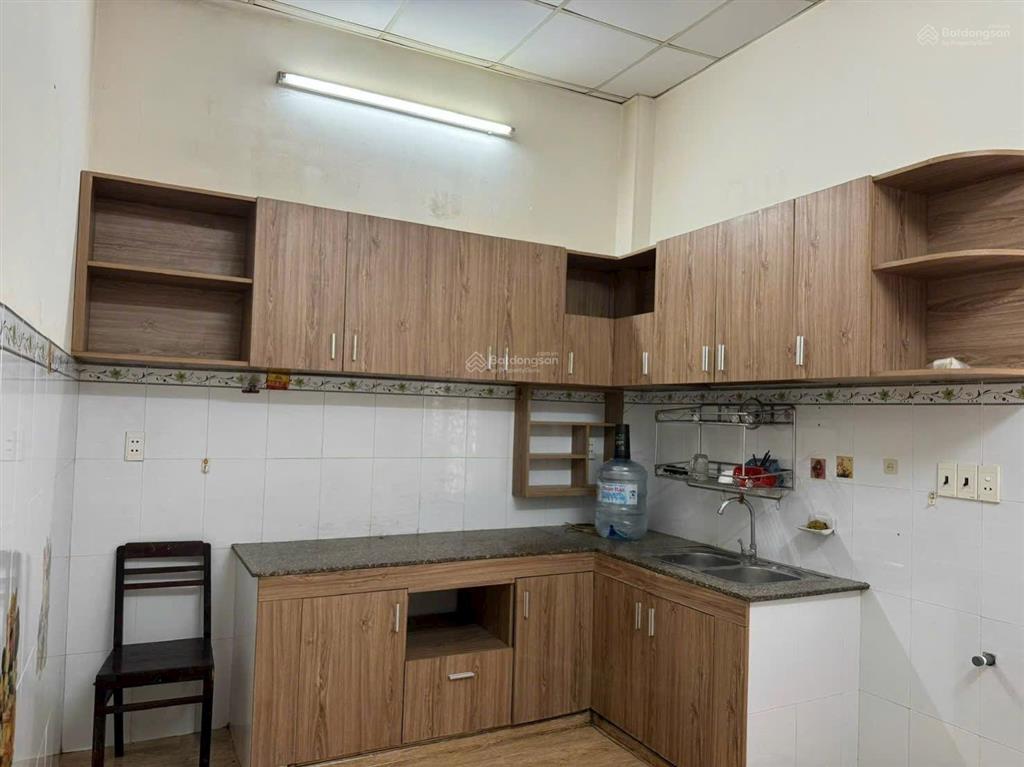 Bán nhà sát chợ hiệp bình,phạm văn đồng,gigamall.dt 4x15 vuông vức, không quy hoạch,sổ hồng riêng