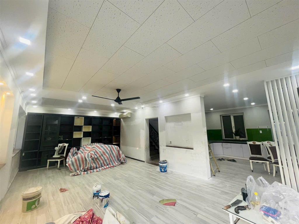 Cho thuê biệt thự sân vườn 300m2 garden home hiệp bình phước sát vạn phúc city