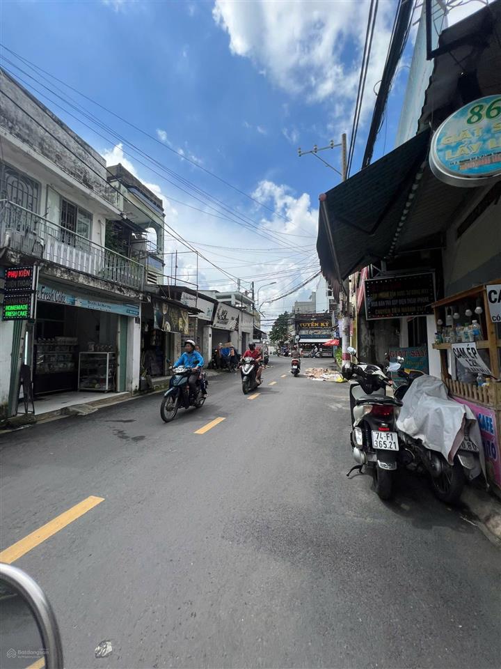 Siêu thơm,nhà mặt tiền kinh doanh 2 tầng sát hoàng diệu 2, linh trung, khu sầm uất, hoàn công đủ