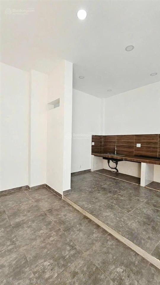 Bán nhà khu bên sônghiệp bình chánh gần gigamall, ngang 8,2m cực hiếm, cách phạm văn đồng chỉ 200m