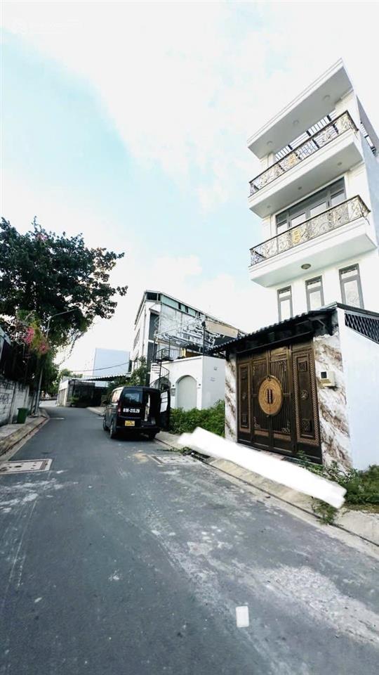 Nhà 4 tầng hẻm 9m ngay phạm văn đồng, p. linh tây, gần chợ thủ đức, full nội thất đẹp, giá cực tốt