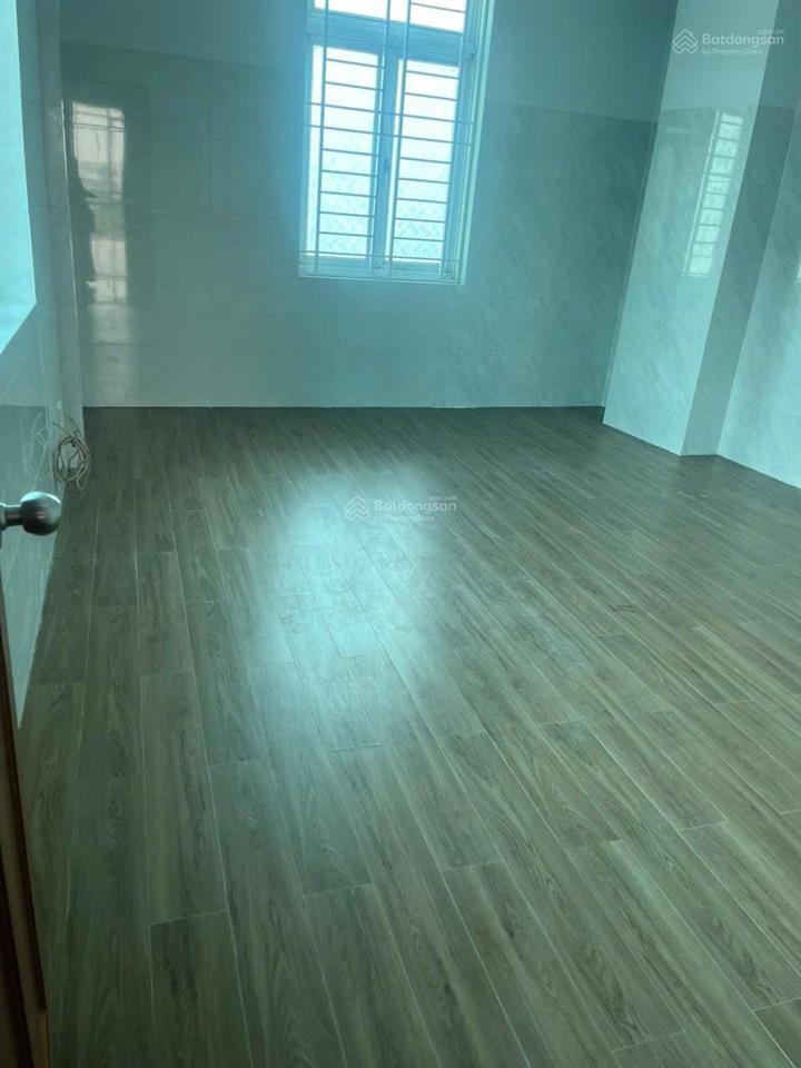 Tòa nhà mặt tiền kha vạn cân, gần phạm văn đồng, chợ thủ đức, ngang 7,5m, hầm 4 tầng, có thang máy