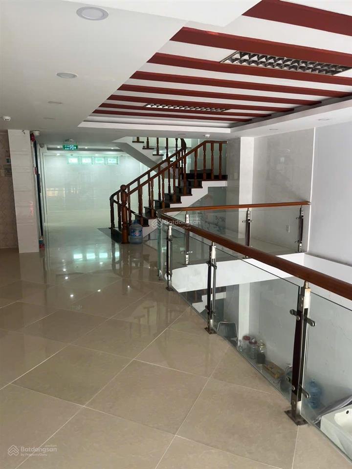 Tòa nhà mặt tiền kha vạn cân, gần phạm văn đồng, chợ thủ đức, ngang 7,5m, hầm 4 tầng, có thang máy