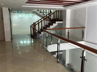Tòa nhà mặt tiền kha vạn cân, gần phạm văn đồng, chợ thủ đức, ngang 7,5m, hầm 4 tầng, có thang máy
