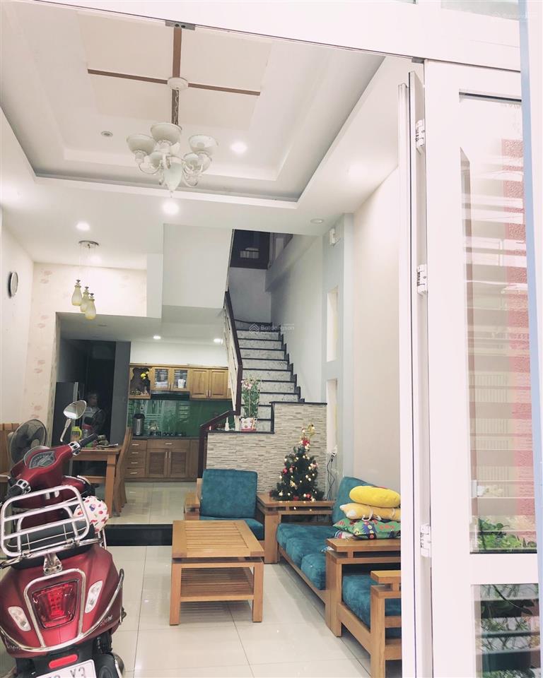 Nhà nguyên căn hẻm xe hơi gần đại học luật, vạn phúc city, sẵn nội thất cơ bản, 4pn
