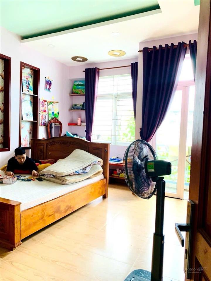 Nhà nguyên căn hẻm xe hơi full nội thất đường lê văn chí, linh trung, gần ngã tư thủ đức, xa lộ hn