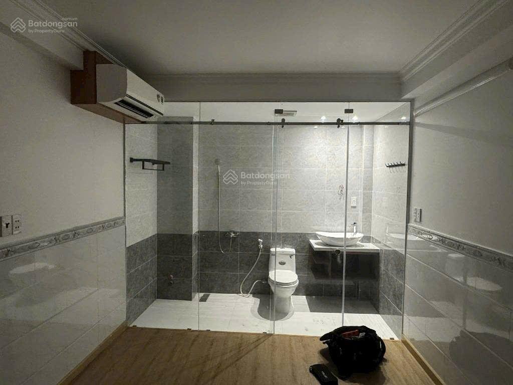 Bán nhà tại nguyễn quý yêm, an lạc, q. bình tân, dt 7x10m, 5 tầng, giá chỉ 8.25 tỷ