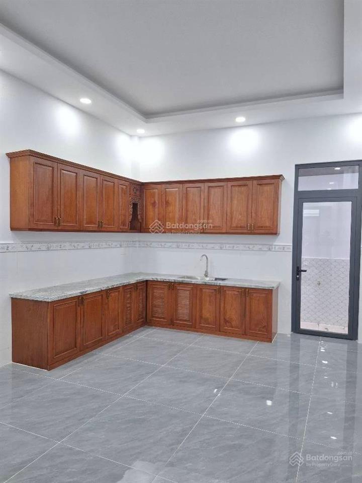 Bán nhà kdc nam hùng vương , bình tân đường 8m , dt 4x16 . giá chỉ 8.3 tỷ