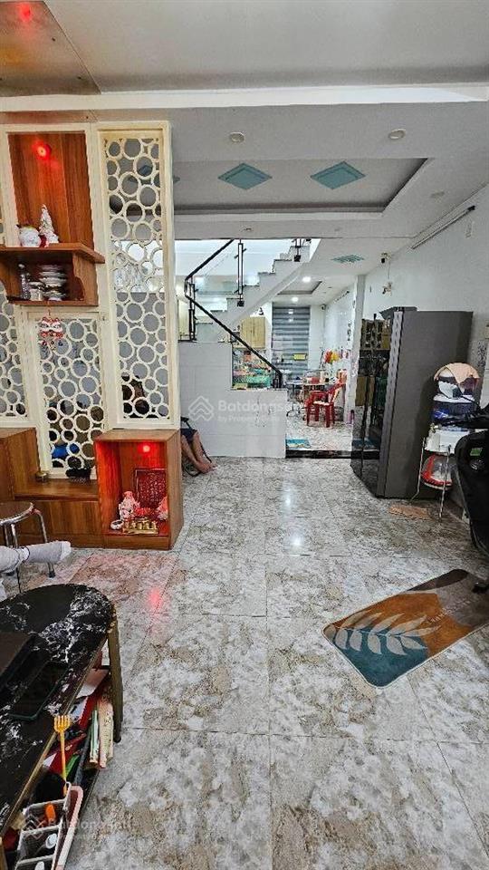 5.65 tỷ hxh khu tô hiệu, 4.3x13m vuông vức không lg, 2 tầng btct