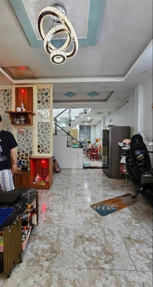 5.65 tỷ hxh khu tô hiệu, 4.3x13m vuông vức không lg, 2 tầng btct