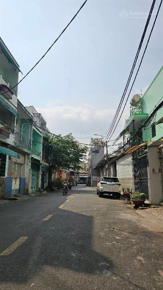 5.65 tỷ hxh khu tô hiệu, 4.3x13m vuông vức không lg, 2 tầng btct