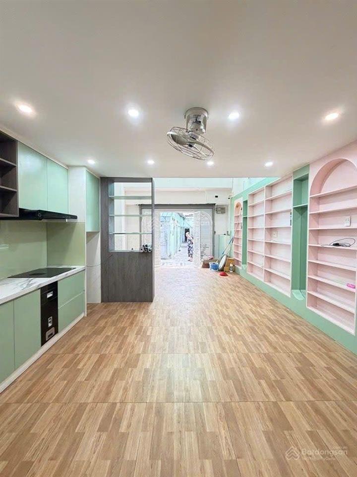 5.25 tỷ ngang 4.5x10m 3 tầng hẻm thông 58 thạch lam, thoại ngọc hầu