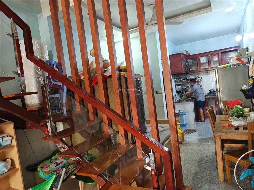 Mặt tiền kênh tham lương, dòng tiền 50 tr/th, 5 tầng 5x31m, ngay đường số 7, tên lửa