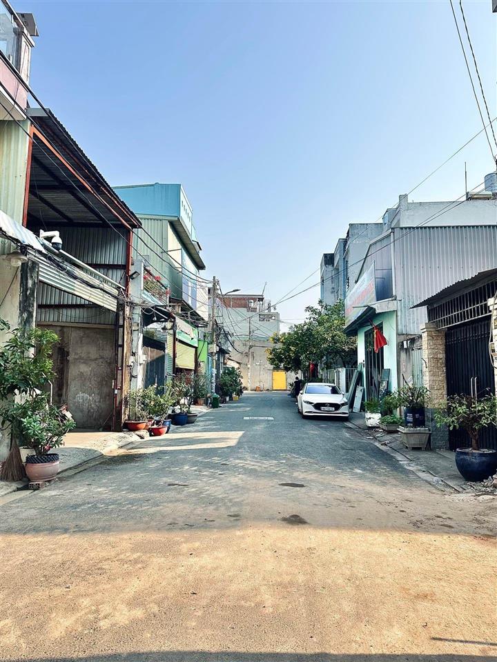 Chủ ngộp giảm 1 tỷ, 128m2 ngang 7.5x17.2m hẻm nhựa có lề mã lò, lê văn quới