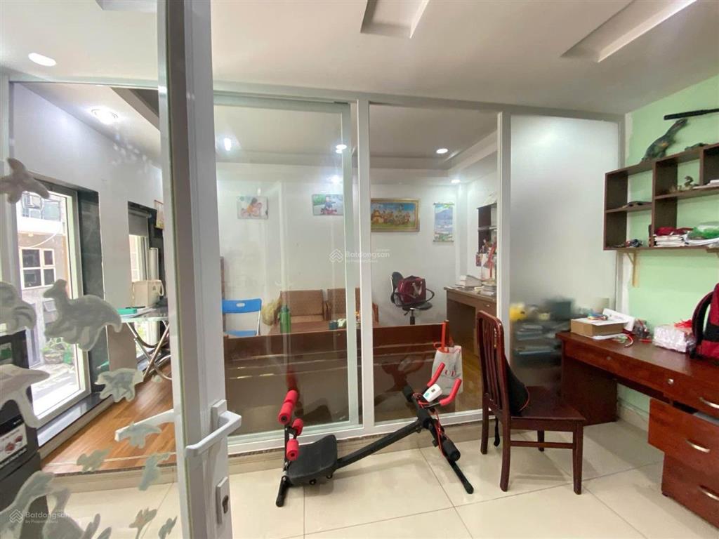 Ngang 12m khu nhà ở cao cấp 11 thoại ngọc hầu 5 tầng 6pn chỉ 8.69 tỷ