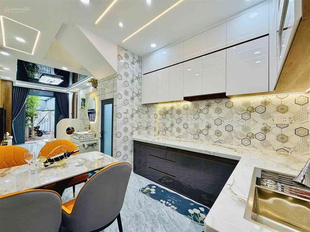 Nhà full nội thất hxh kế mặt tiền tân bình 40m2 3pn chỉ 5.25 tỷ