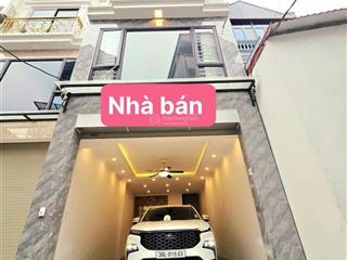 Nhà đẹp,thạch bàn 11.x tỷ, dt 50m2,gara ô tô thang máy,ngõ ô tô thông