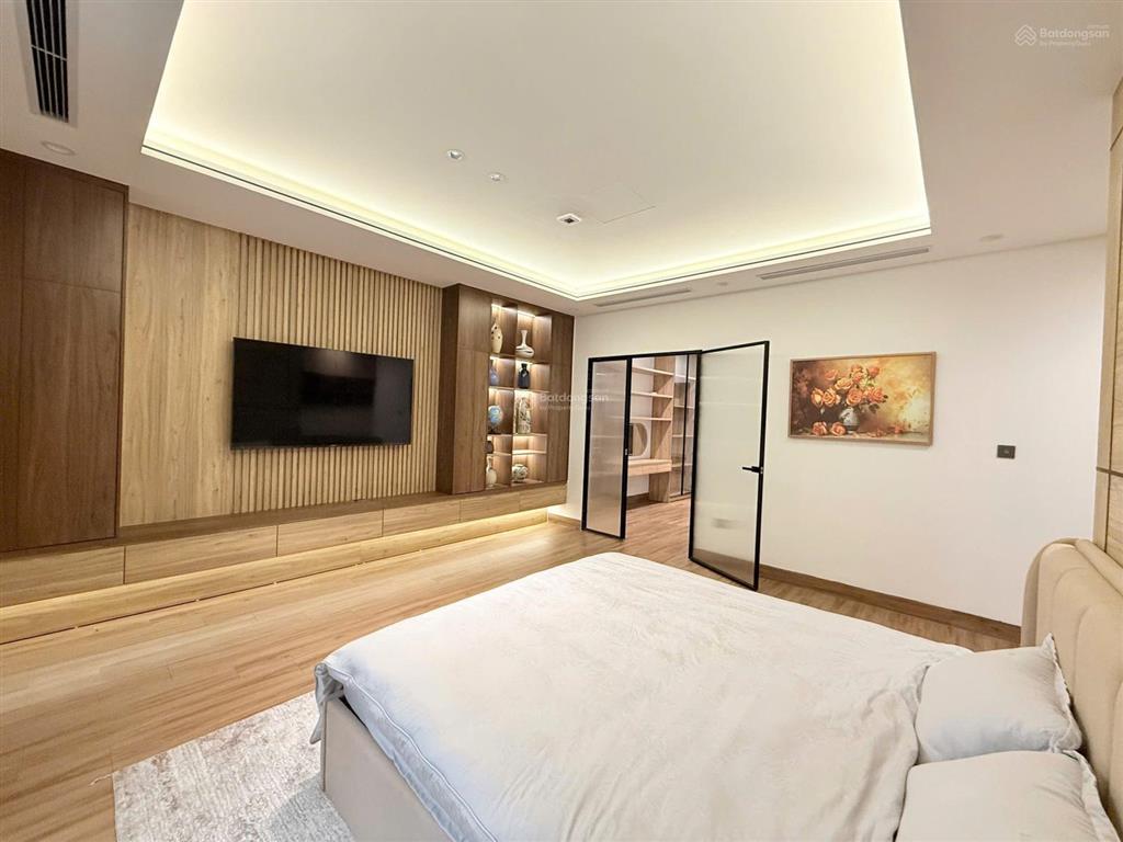 Quỹ căn cho thuê văn phòng, nhà hàng, để ở 1040
