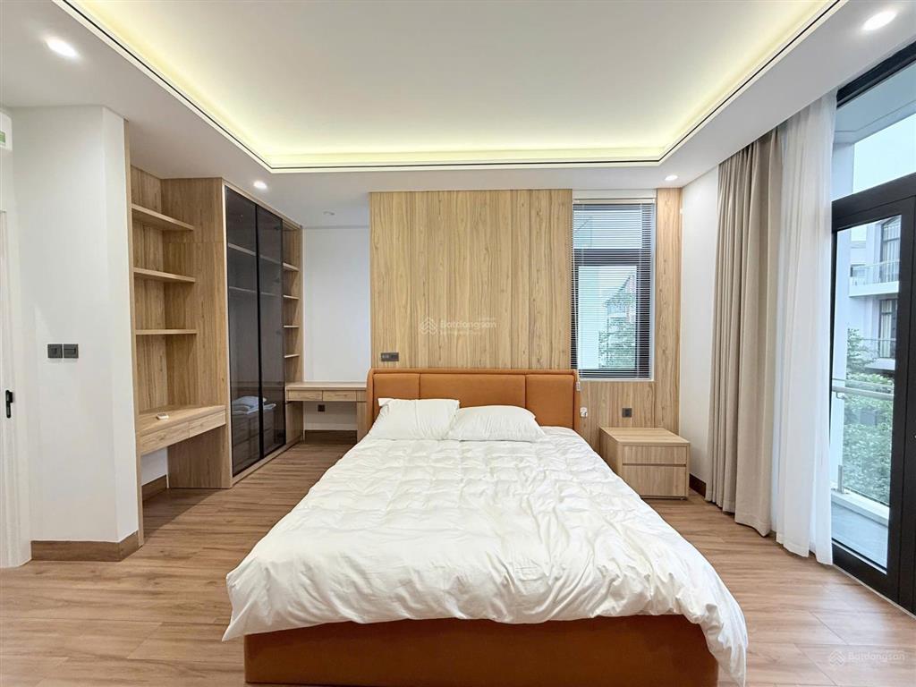 Quỹ căn cho thuê văn phòng, nhà hàng, để ở 1040