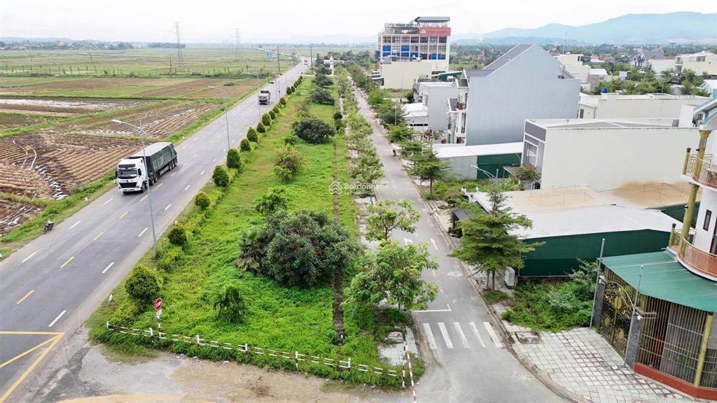 Đất 2 mặt tiền đường 20,5m và đường 15m khu đô thị nam khang thi phổ, quảng ngãi, giá tốt