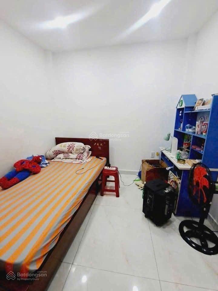 Cô hai bán nhanh nhà kd làm đẹp giá 900tr (bao thuế phí sang tên)