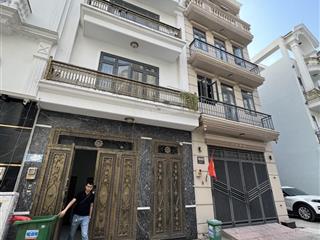 Chdv dòng tiền giá chỉ nhỉnh 5 tỷ khu phân lô toàn biệt thự cao tầng dân trí cao